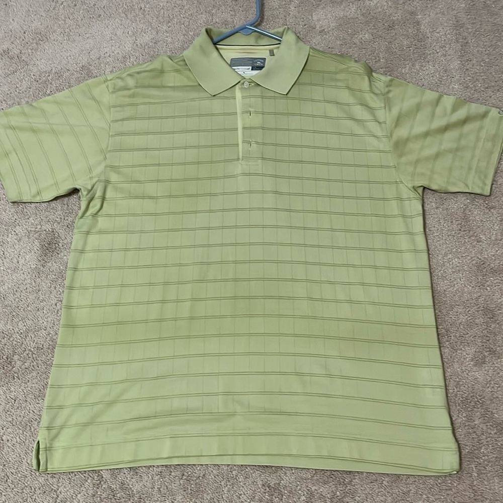 Cutter & Buck Golf Shirt. Size Large